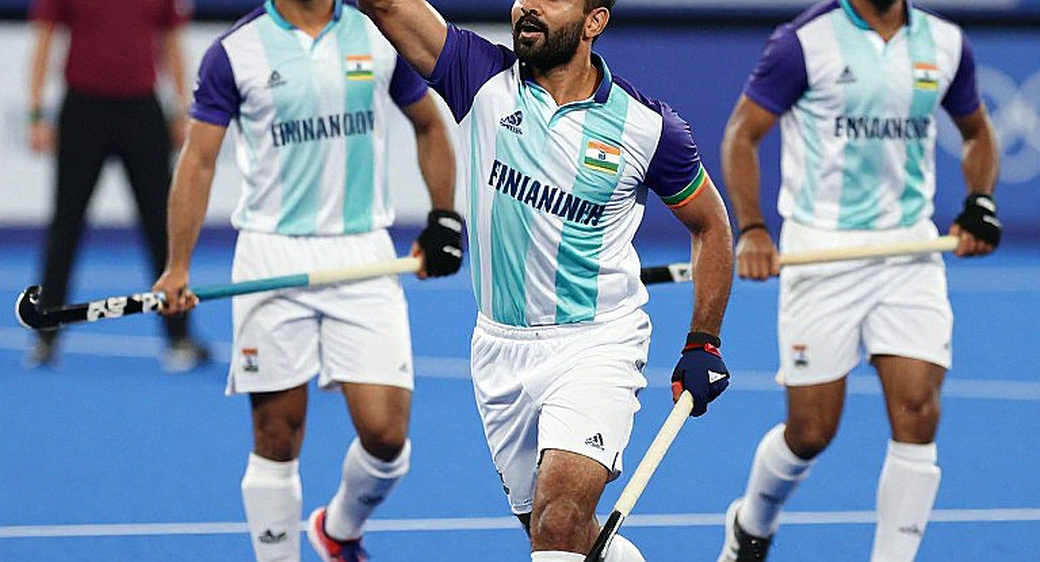 স্কোয়াড শিটের লুকানো লেজার: এশিয়ান চ্যাম্পিয়ন্স ট্রফিতে ভারতের 'ফুল-স্ট্রেংথ' বাজি আর ড্র্যাগ-ফ্লিক কাঁধের হিসাব