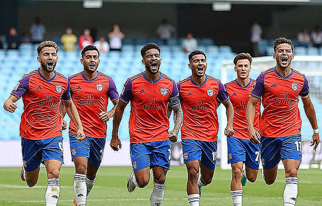 Blockchain and Football's Data Economy: Empty Cells, Green Lights and the Price of a Wrong Decision Blockchain and Football's Data Economy: Empty Cells, Green Lights and the Price of a Wrong Decision