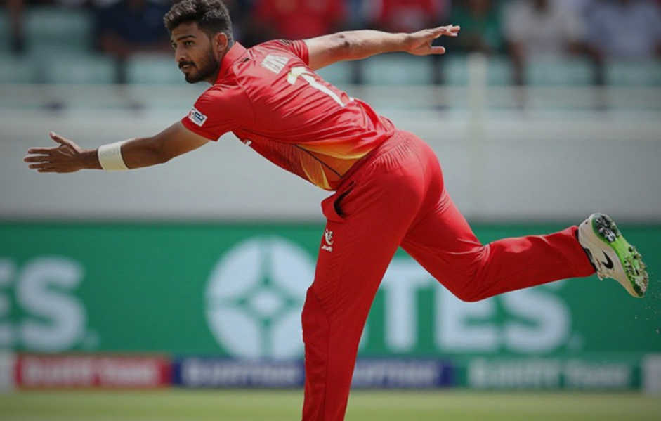 ৩৩২ বলের নিরীক্ষা: আটল যেভাবে বাংলাদেশের 'শেষ উইকেট' সংকটকে ডেটাসেট বানালেন