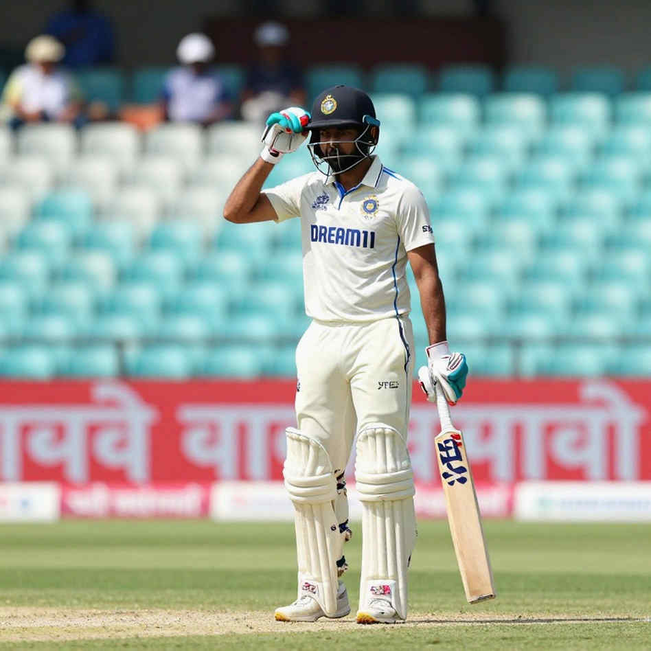 ৭.৪ ওভার আর একটি ভাগ-করা ট্রফি: ভারত-ওয়েস্ট ইন্ডিজ সিরিজে আসল ক্লজটি ছিল স্কোরবোর্ডে নয়, আবহাওয়ার রিপোর্টে